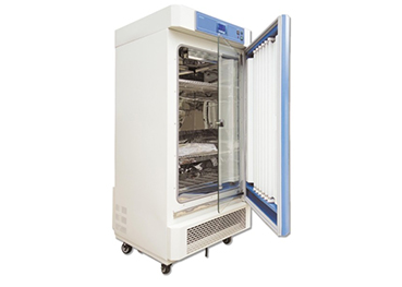 培養箱01.jpg 培養箱01.jpg